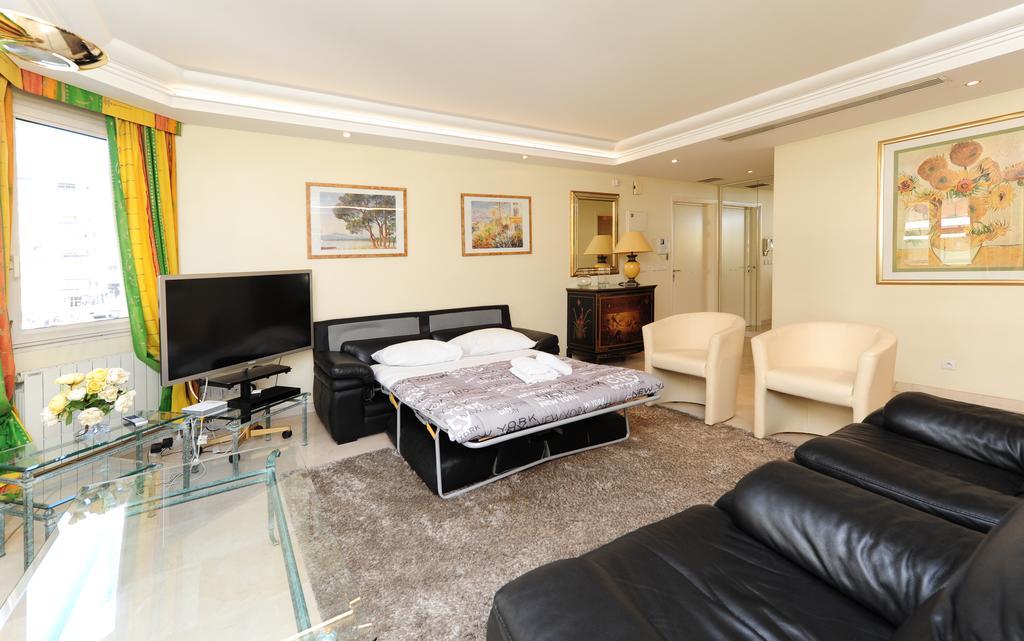 Apartment In Croisette Azur